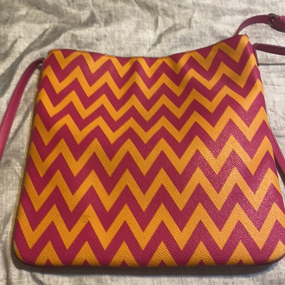 Vera Bradley cross body - Picture 3 of 3
